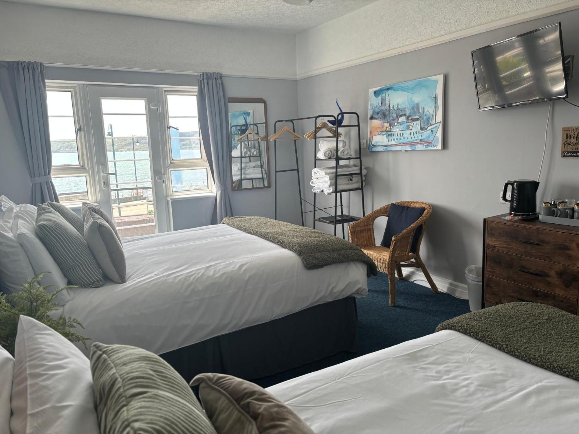 The Yacht Inn Penzance Exterior photo